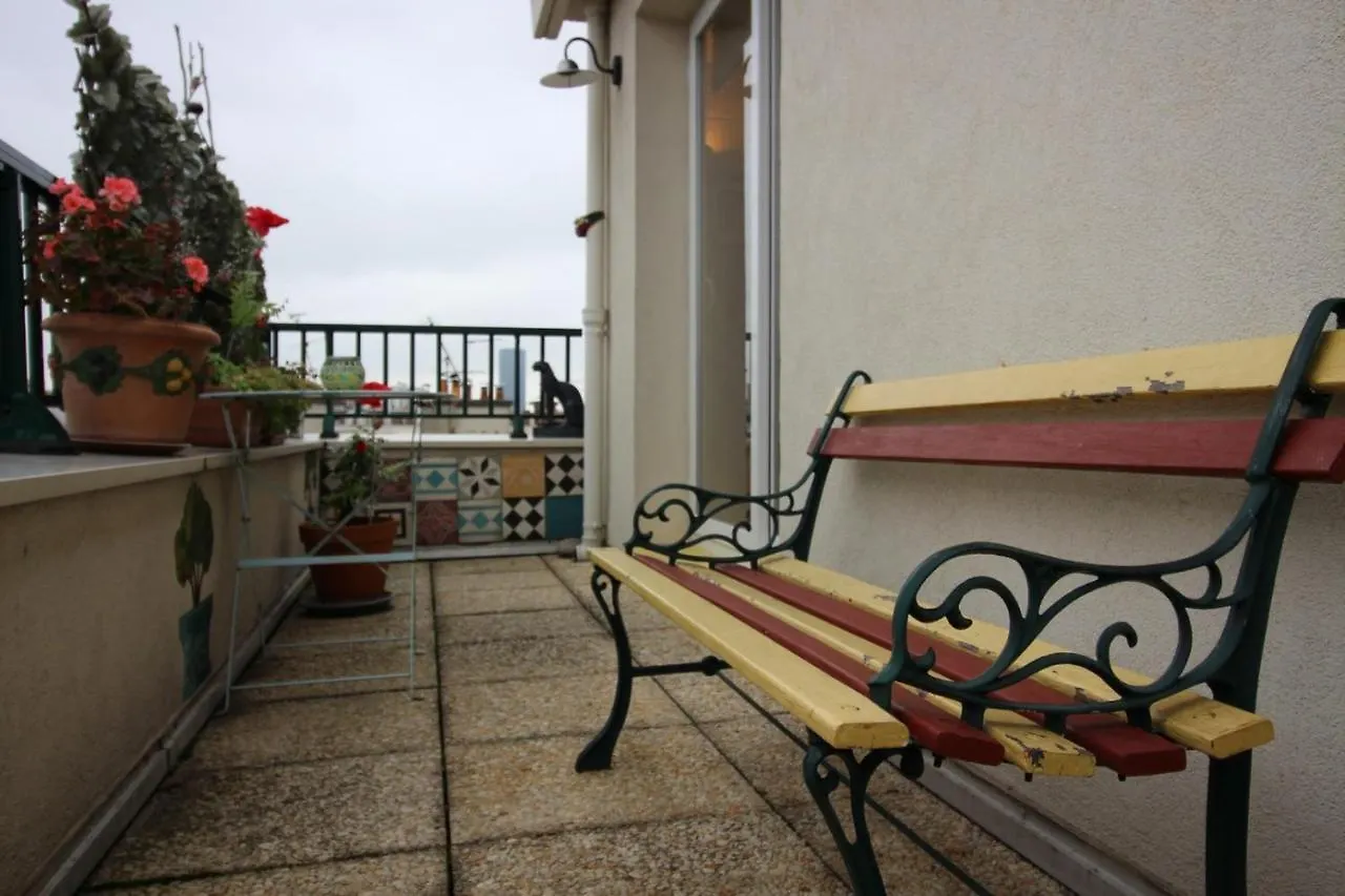 213367 - 6 Personnes A Paris